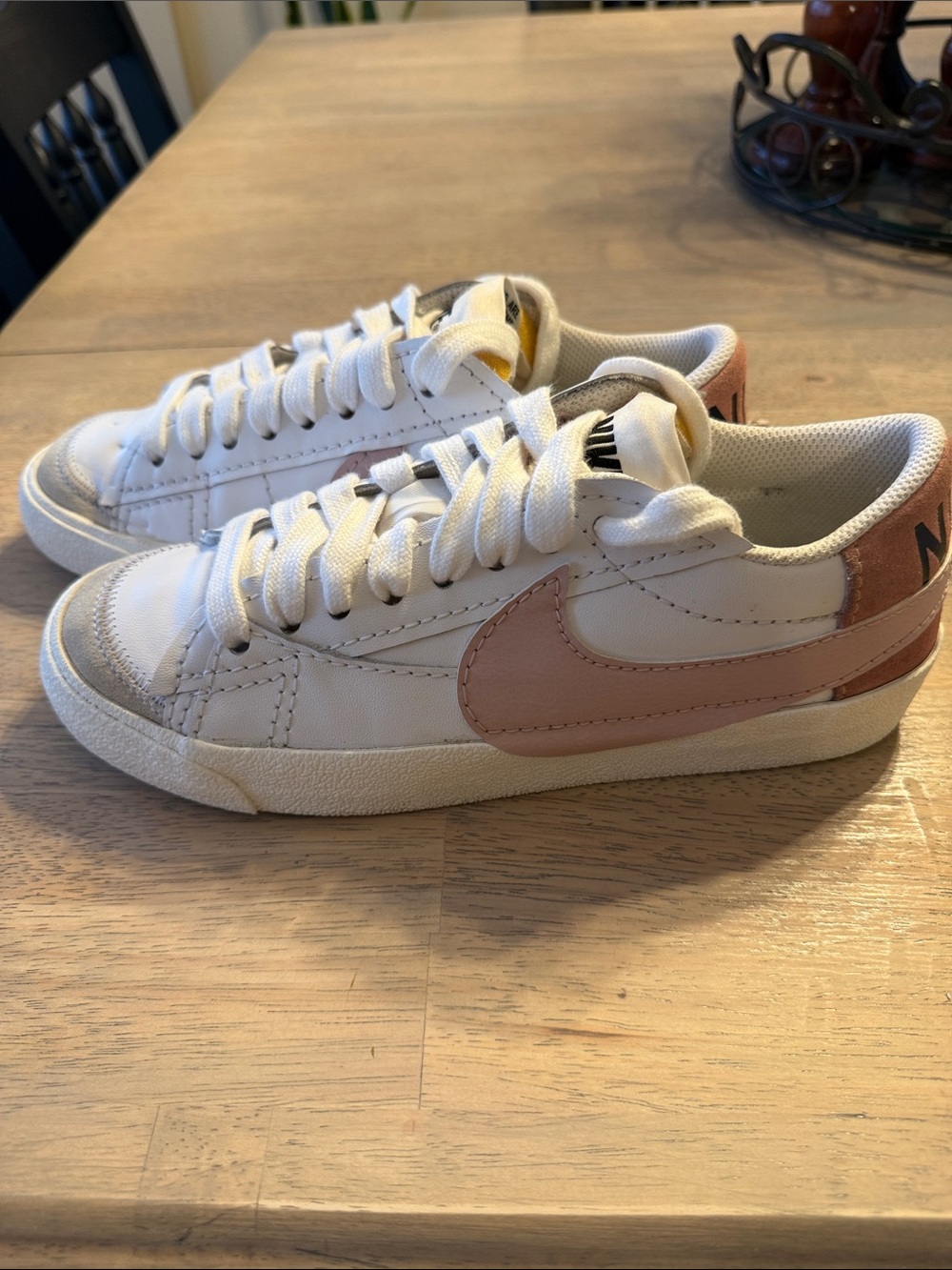 Nike Blazer Low '77 Jumbo Sneakers White and Pink Oxford Colorway Womens size 9